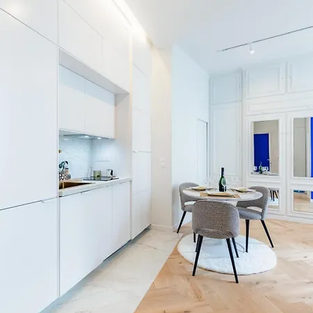 Charmant 2 Pieces Spacieux - Proche Champs Elysees - H285 Apartamento *